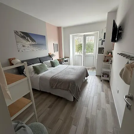 125metrisulmare 3 Sassineri 3*